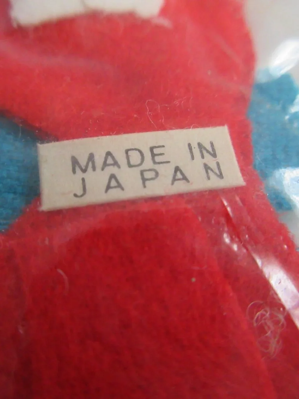 Red Felt Reindeer Pin Red Deer Christmas Made in Japan MCM Kitchy Vintage NEW